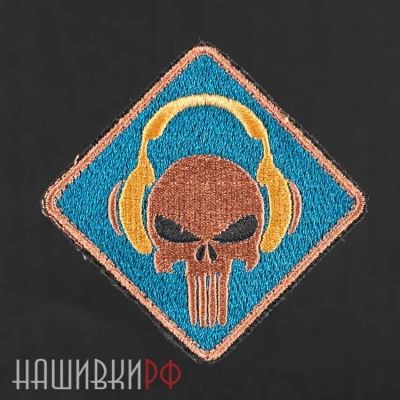 Нашивка череп punisher в наушниках