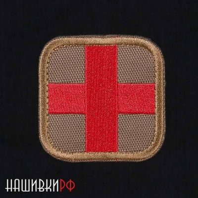 Медицинская нашивка с красным крестом