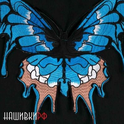 Нашивка на спину синяя бабочка