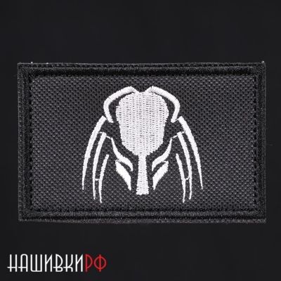 Нашивка хищник