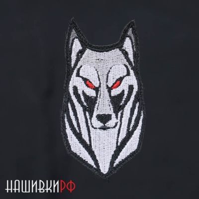 Нашивка с волком на липучке