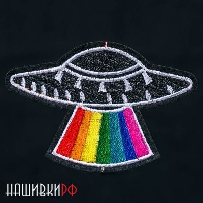 Нашивка с летающей тарелкой